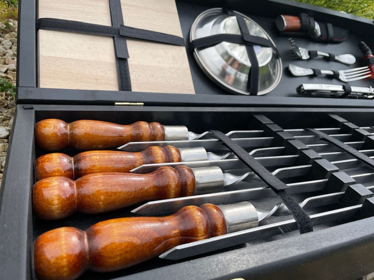 Набір шампурів у кейсі Профі БОКС R . Шашличний набір. Подарунок братові