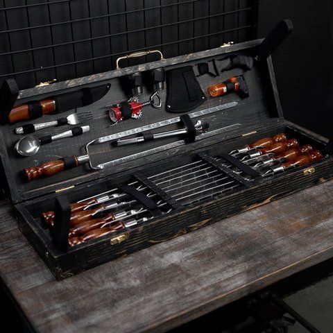 Набір шампурів у кейсі-столику Grill 2525 Шашличний набір. Подарунок чоловікові